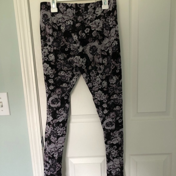 Floral Garage leggings - Picture 2 of 3